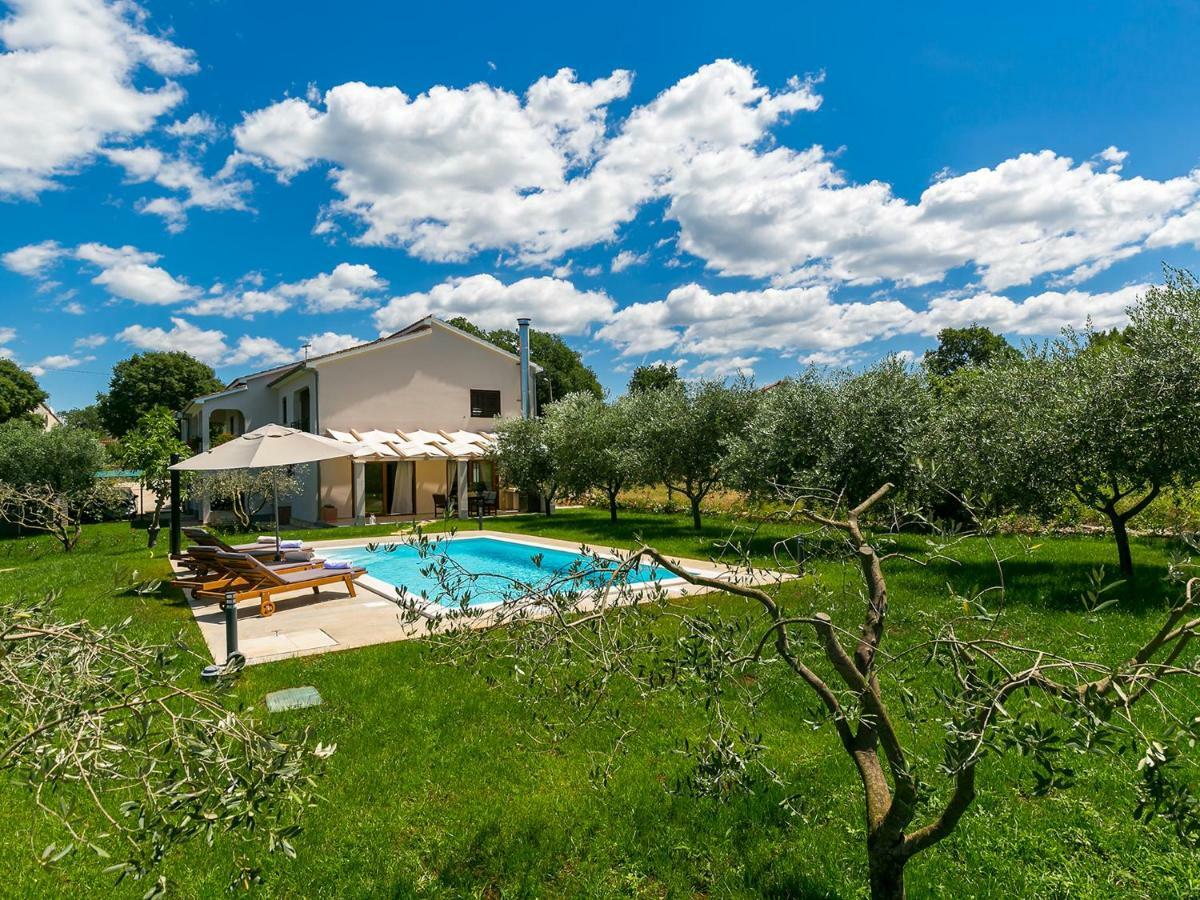 Apartment Pool Premium Vrsar